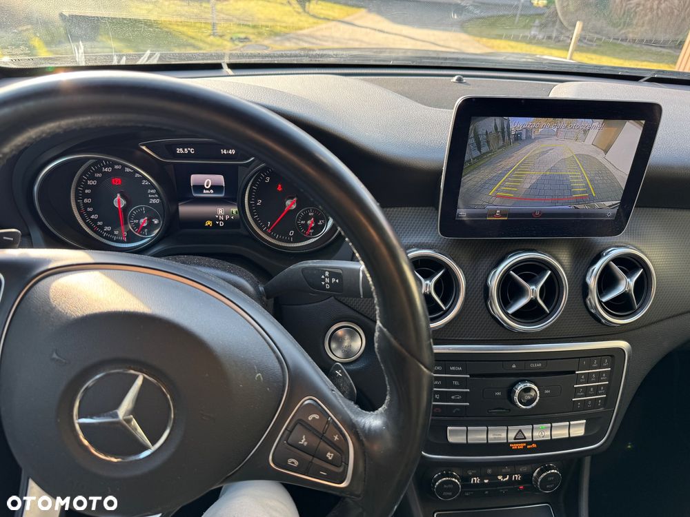 Mercedes-Benz GLA 180 (CDI) d 7G-DCT Urban - 5