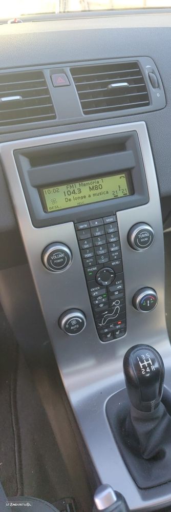 Volvo S40 1.8 Nível 3 - 10