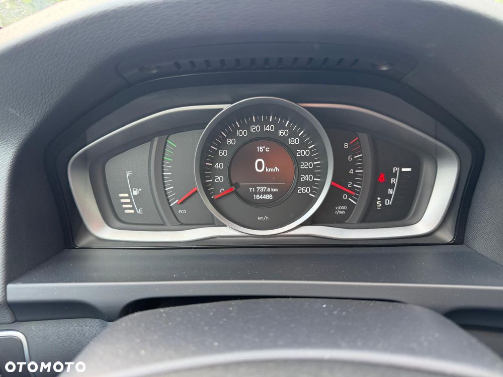 Volvo V60 T3 Geartronic Momentum - 10