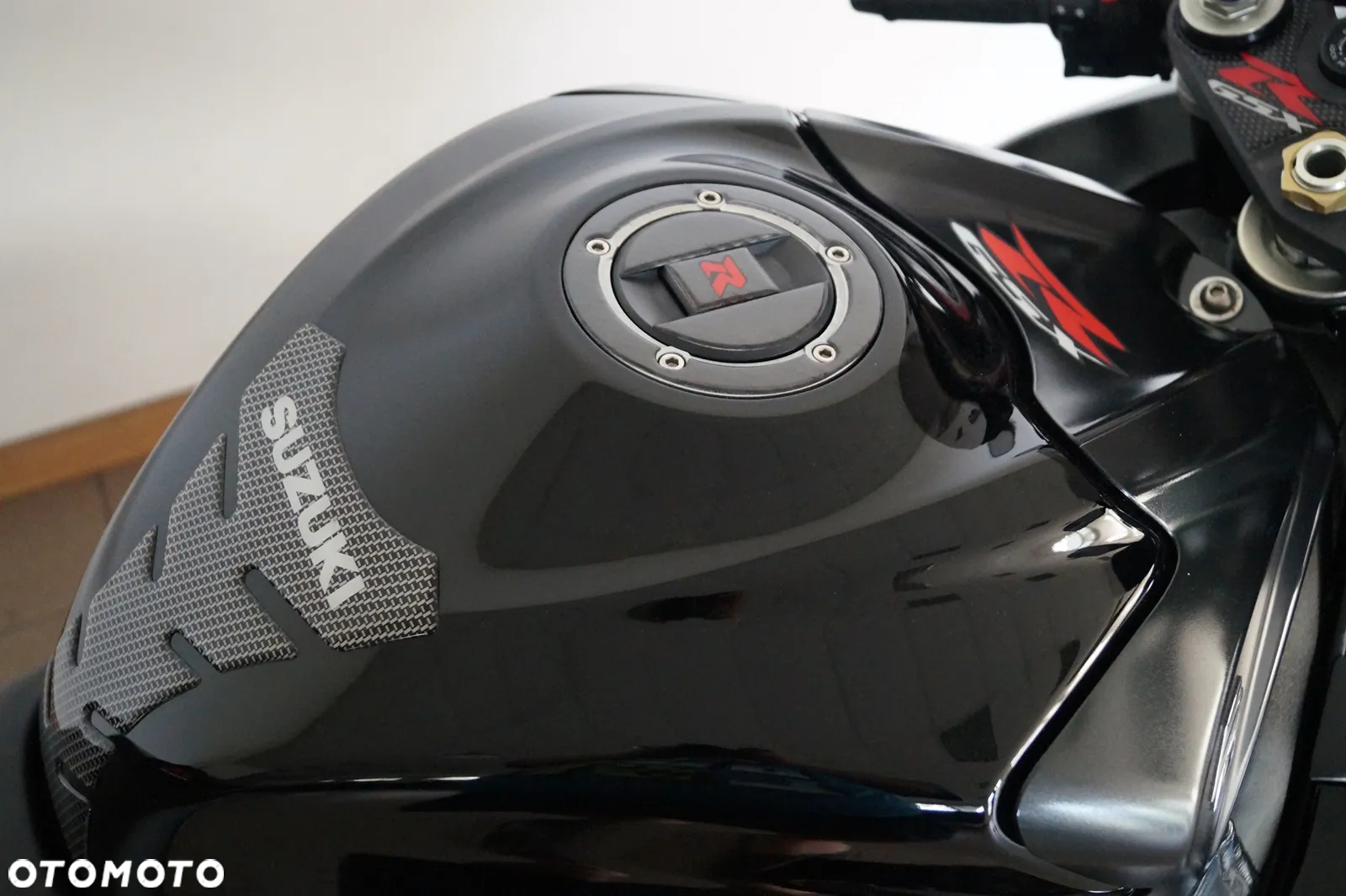 Suzuki GSX-R - 12