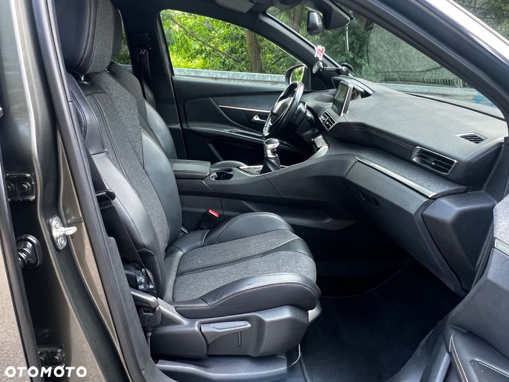 Peugeot 3008 PureTech 130 Stop & Start GPF Allure - 12