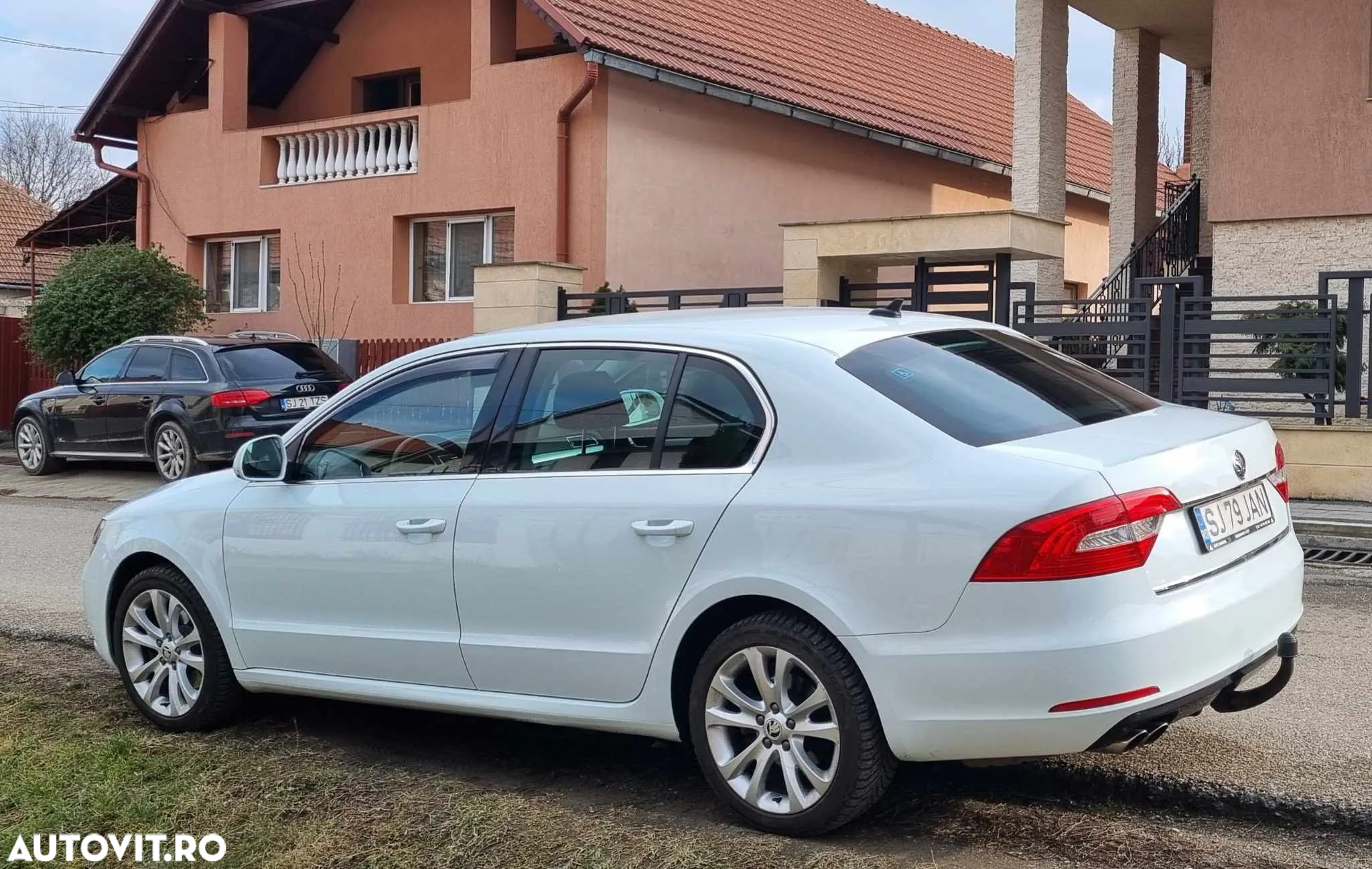 Skoda Superb 2.0 TDI DSG Elegance - 22