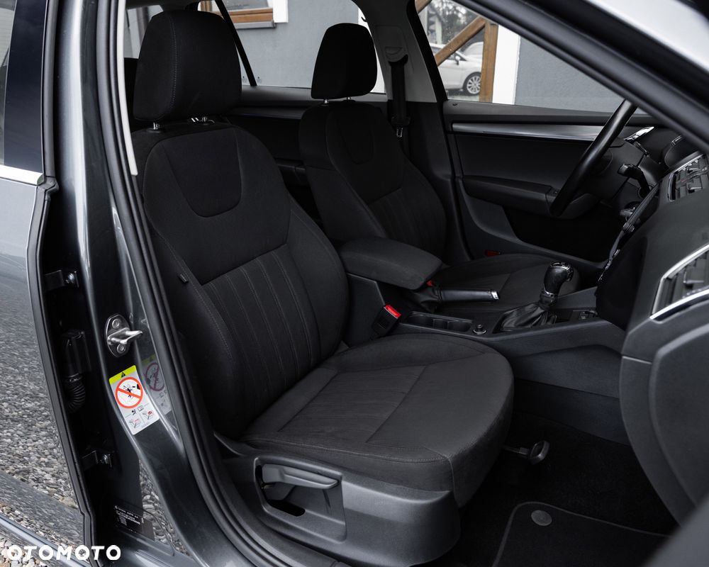 Skoda Octavia 2.0 TSI DSG Ambition - 34