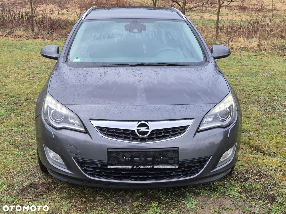 Opel Astra 2.0 CDTI Automatik Exklusiv - 2