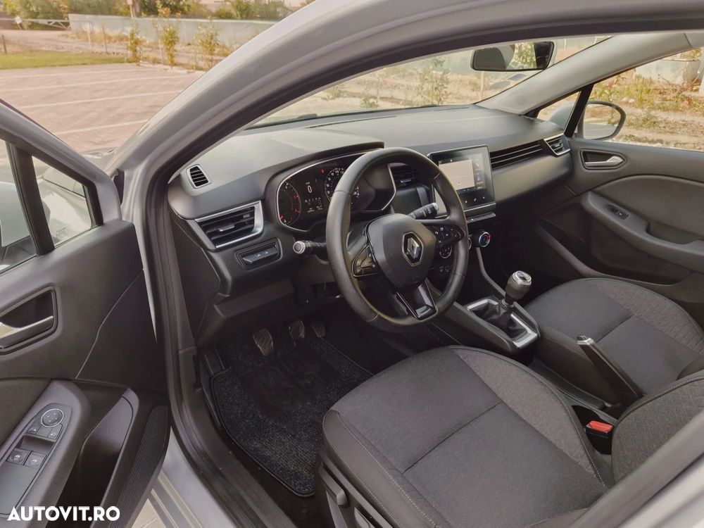 Renault Clio - 7
