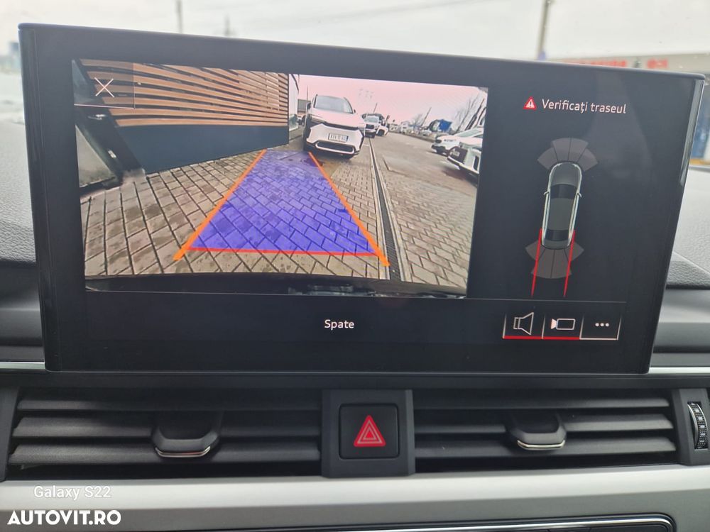 Audi A4 2.0 40 TFSI quattro S tronic MHEV Basic - 15