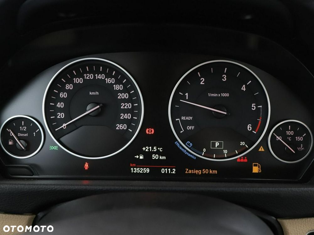 BMW Seria 3 320d Luxury Line - 23