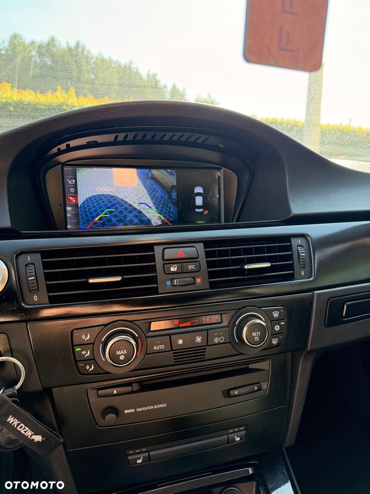 BMW Seria 3 325i - 16