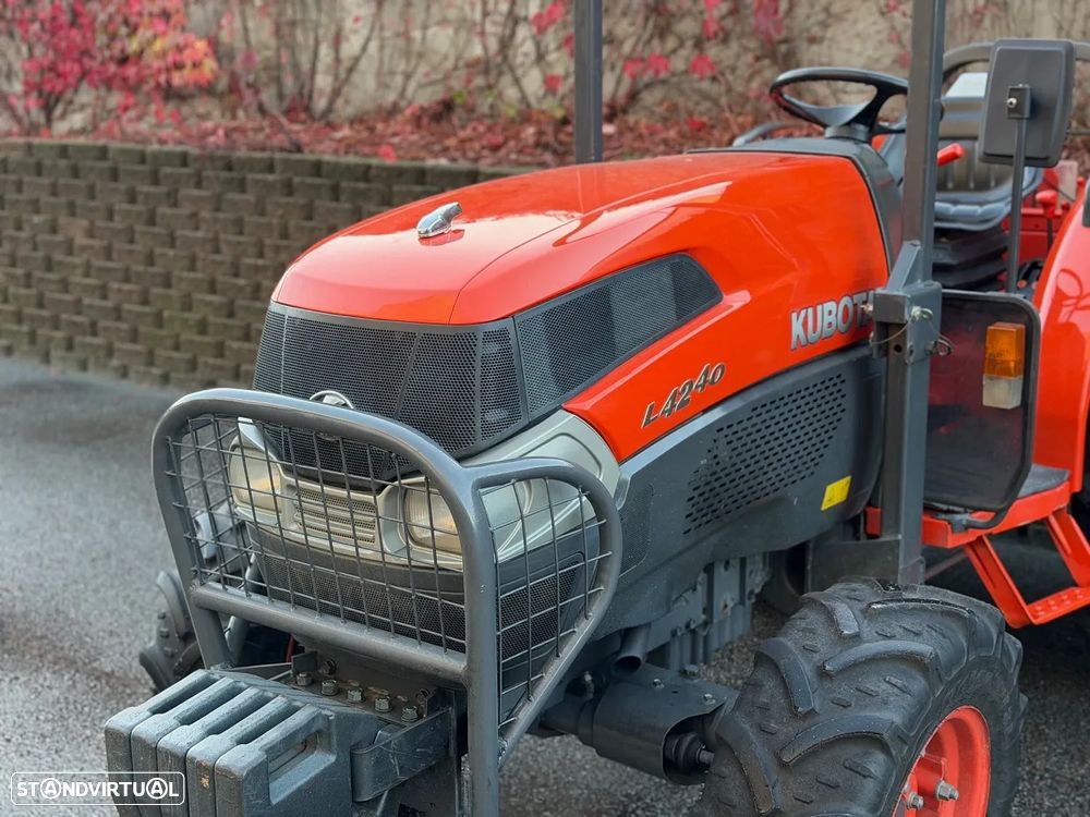 Kubota L4240 4RM - 3