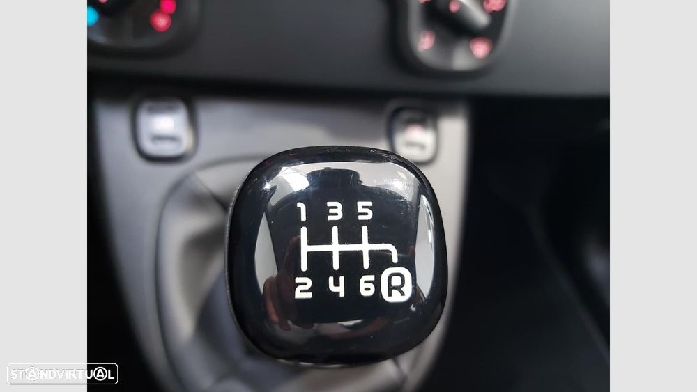 Fiat Panda Pandina 1.0 Hybrid - 12