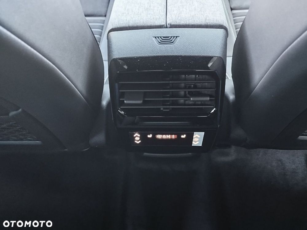 Peugeot 5008 - 24