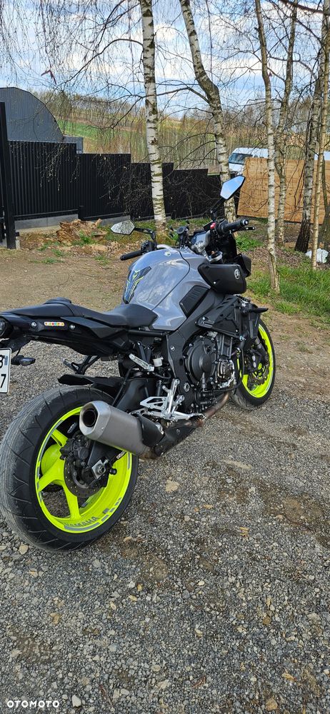 Yamaha MT - 8
