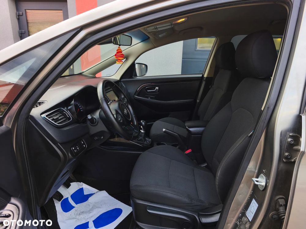 Kia Carens 1.7 CRDi M 7os EU6 - 5