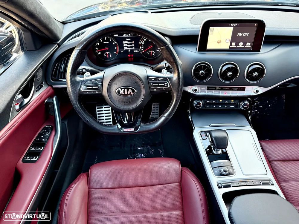 Kia Stinger 3.3 T-GDI GT - 10