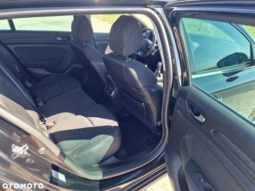 Renault Megane 1.6 SCe Limited 2018 - 24