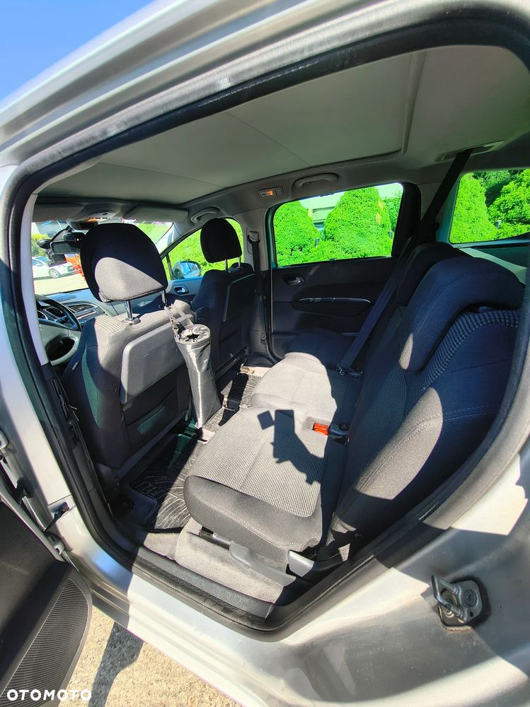 Peugeot 5008 2.0 HDi Family - 5