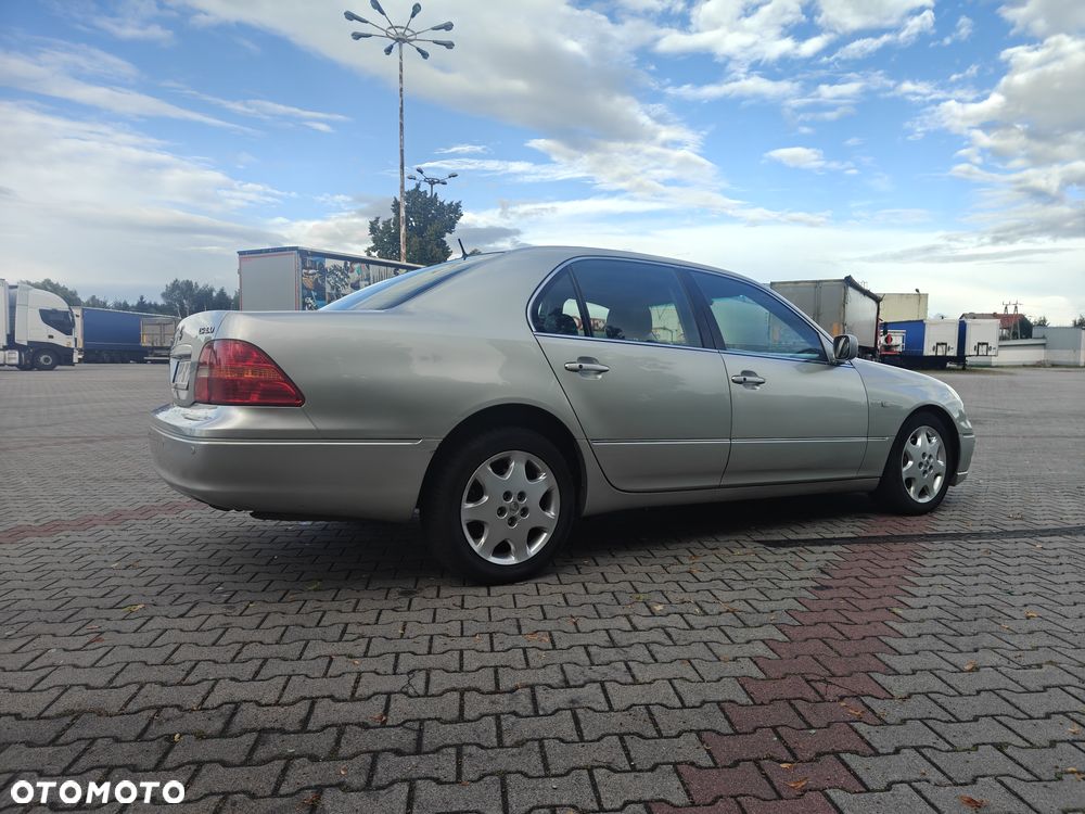 Lexus LS Standard - 4