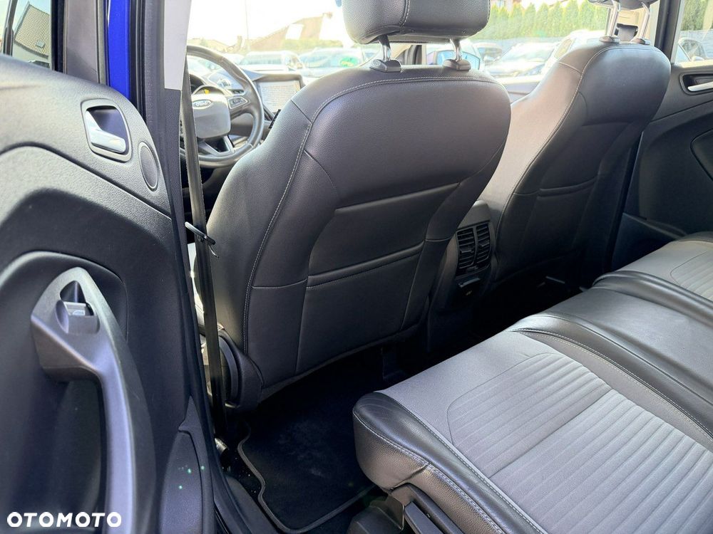 Ford Kuga 2.0 TDCi 4x2 Titanium - 12