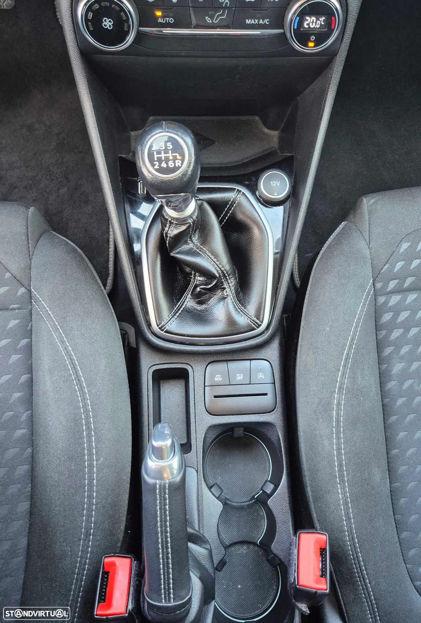 Ford Fiesta 1.0 EcoBoost Titanium - 8