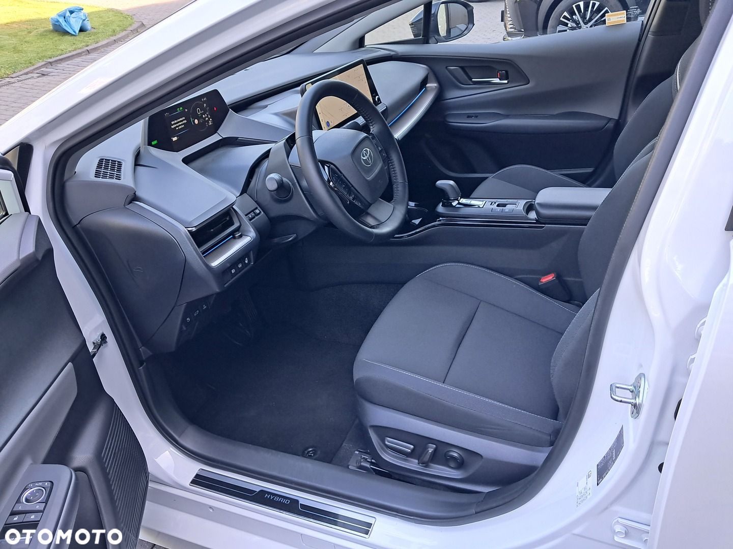 Toyota Prius - 4