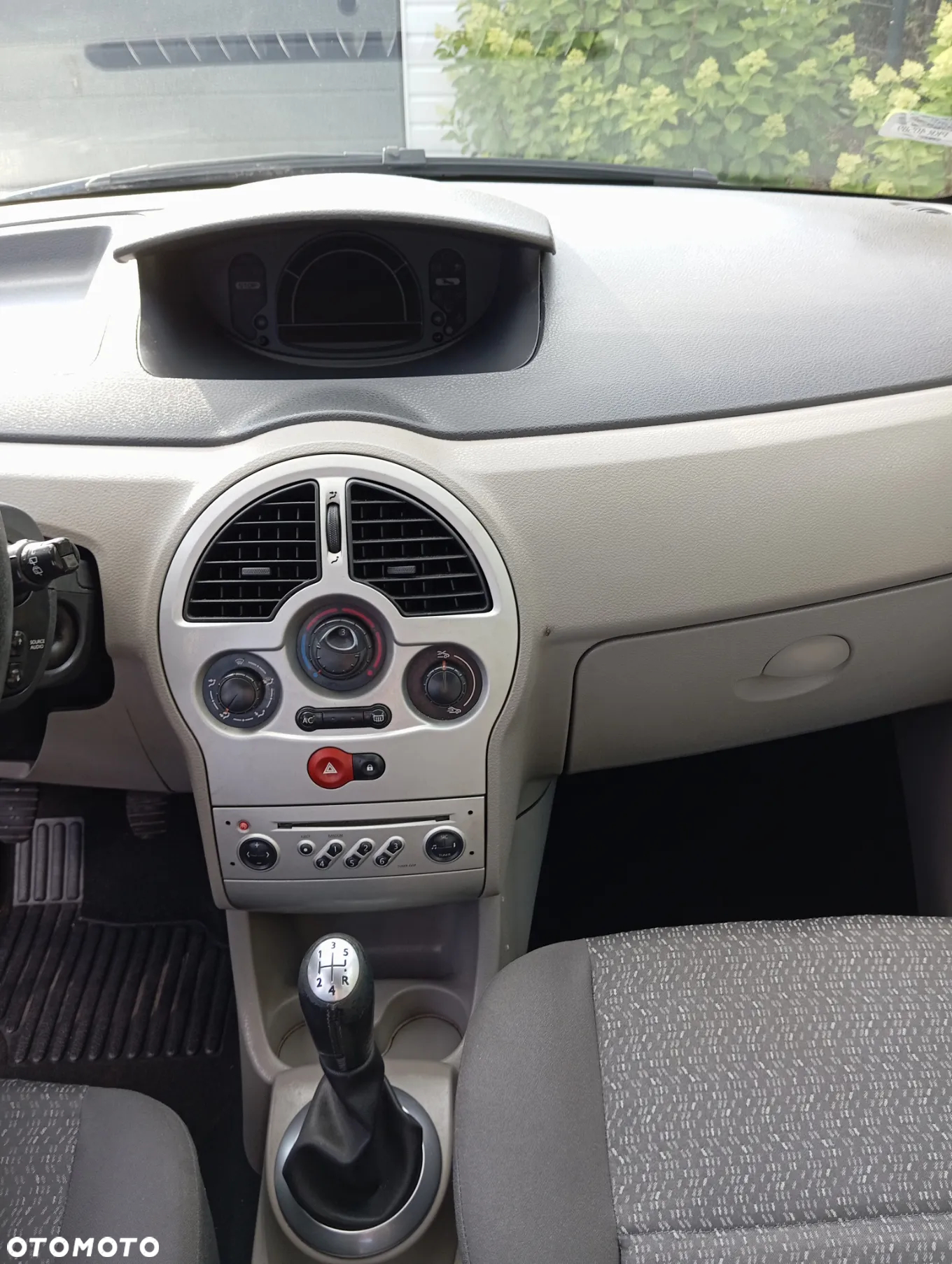Renault Modus 1.2 16V Privilege - 17