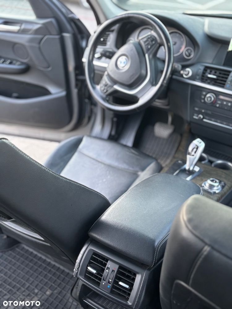 BMW X3 xDrive20d - 14