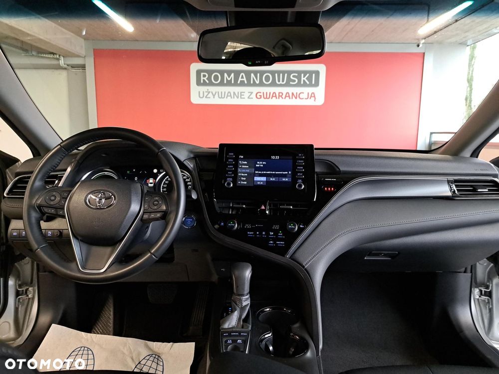 Toyota Camry 2.5 Hybrid Comfort CVT - 18