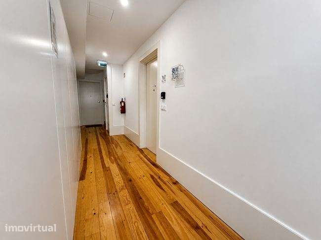 Apartamento T1 à venda em Porto - Grande imagem: 2/21