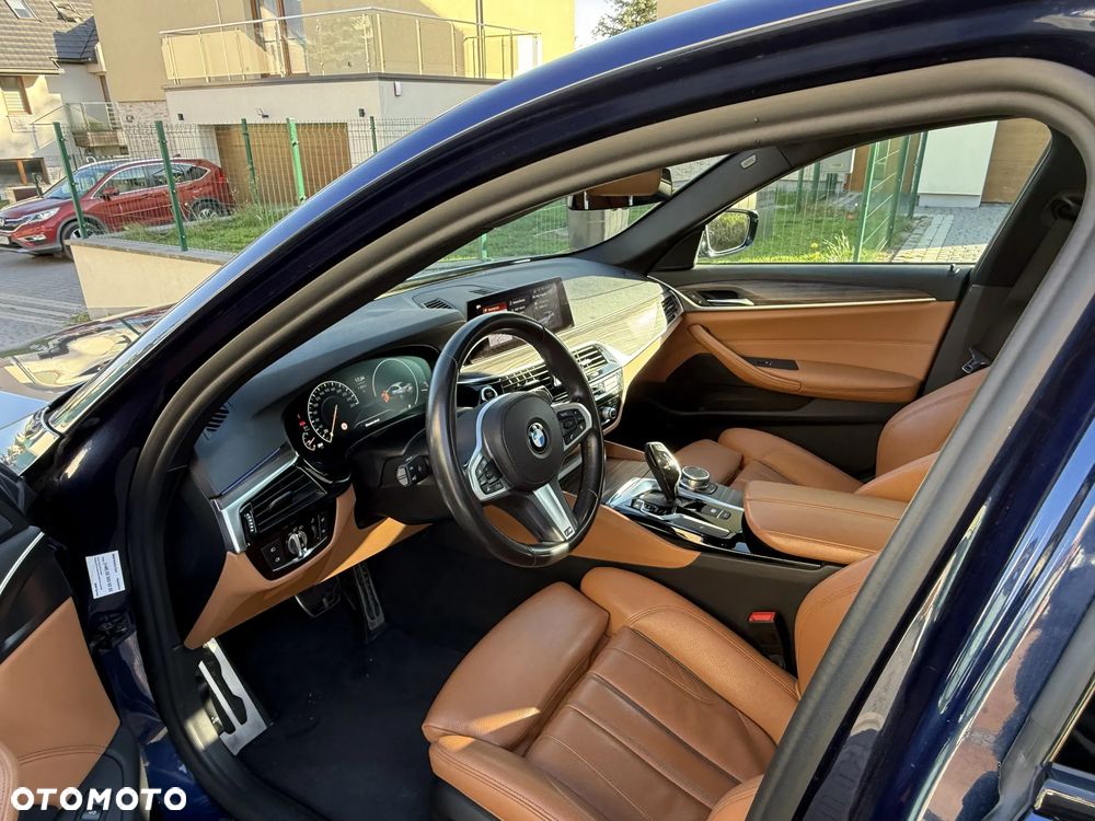 BMW Seria 5 520d xDrive M Sport sport - 11