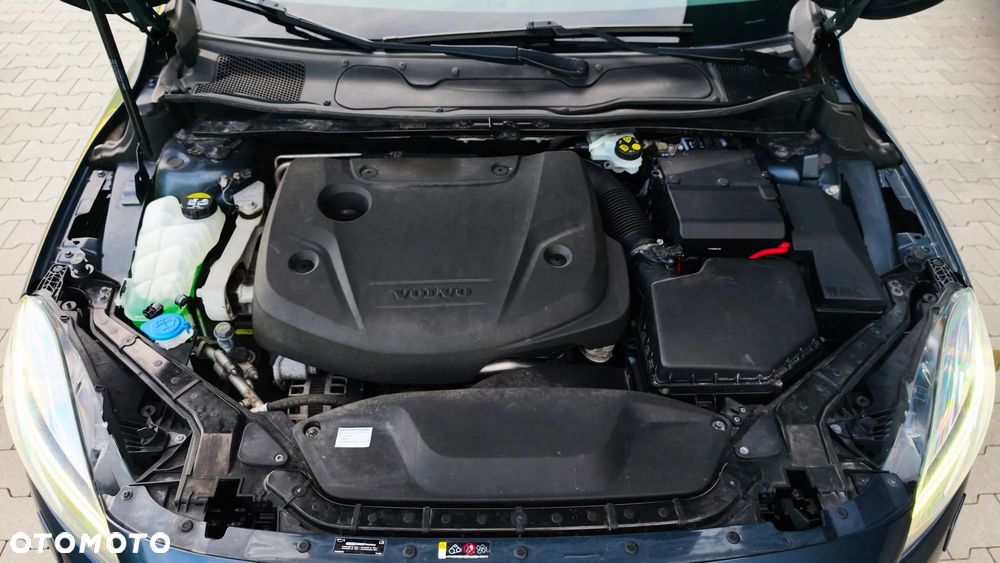 Volvo V40 D3 Momentum - 31