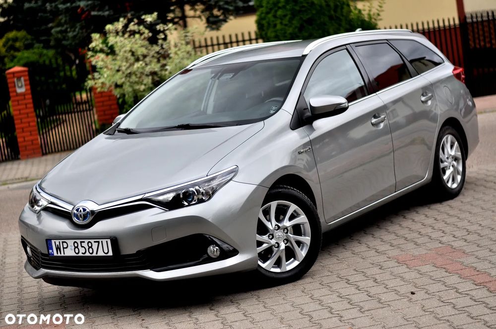 Toyota Auris - 16