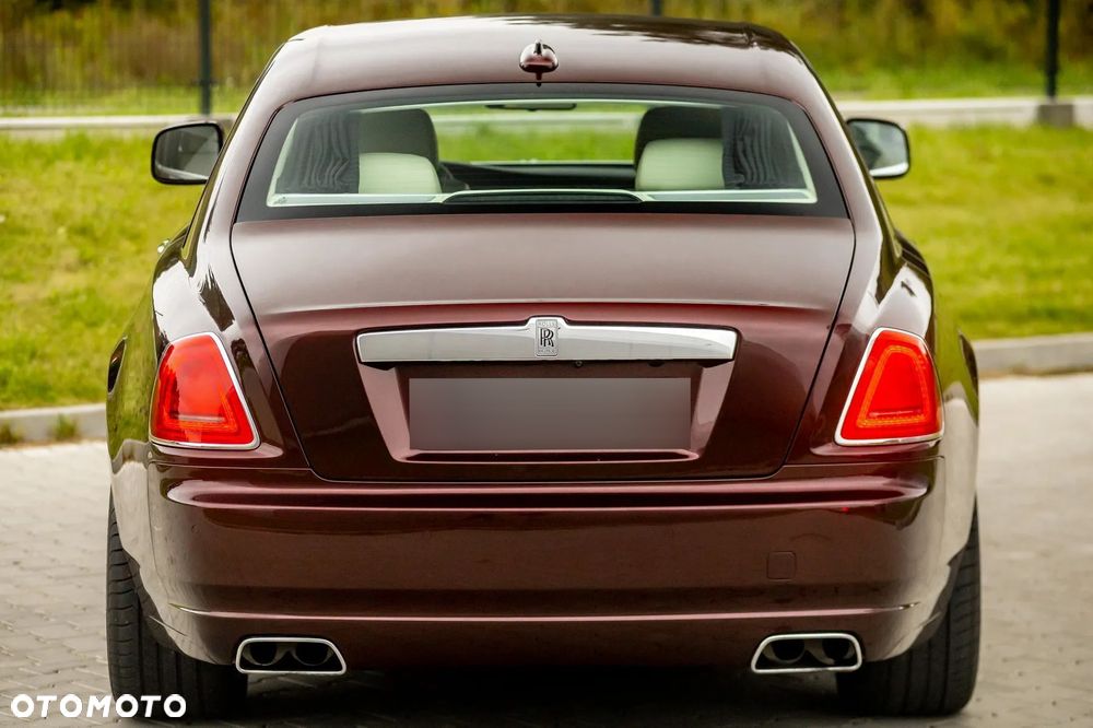 Rolls-Royce Ghost - 7