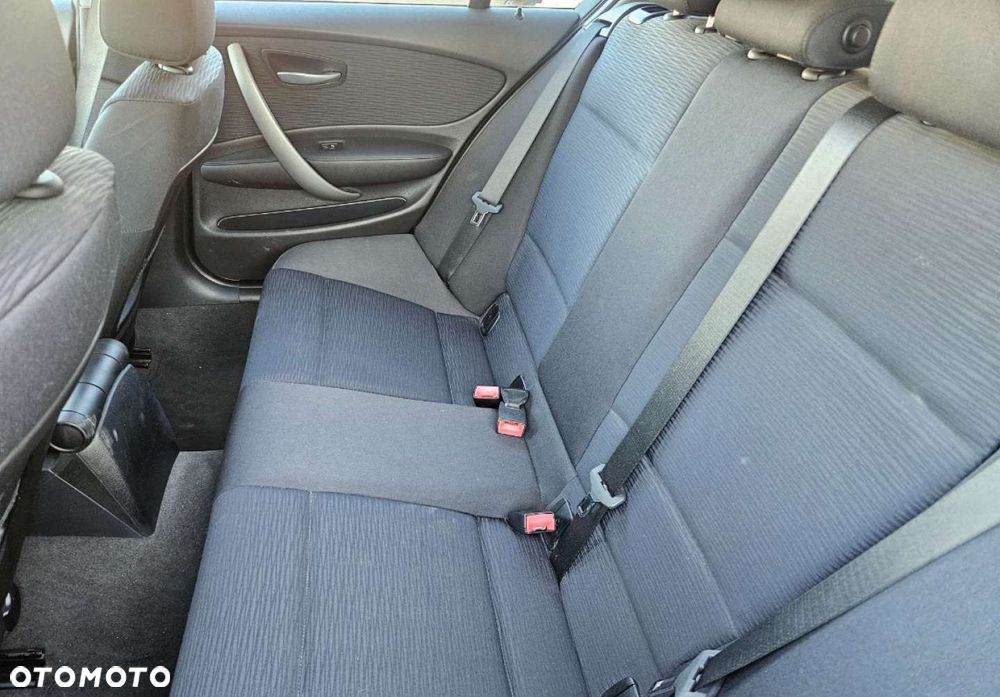 BMW Seria 1 - 24