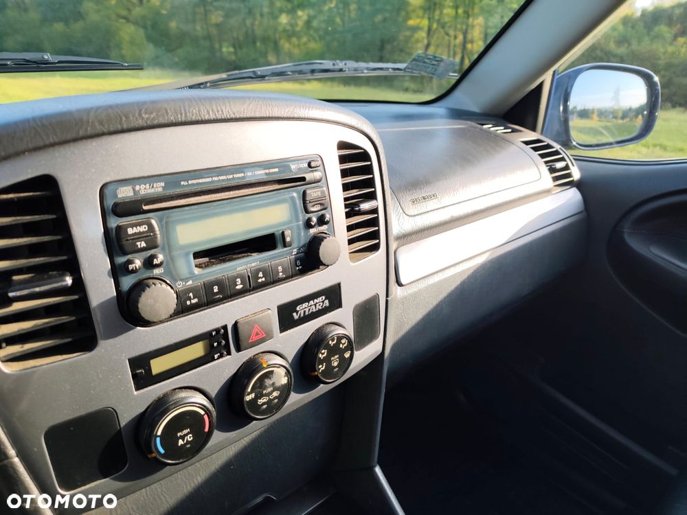 Suzuki Grand Vitara - 12
