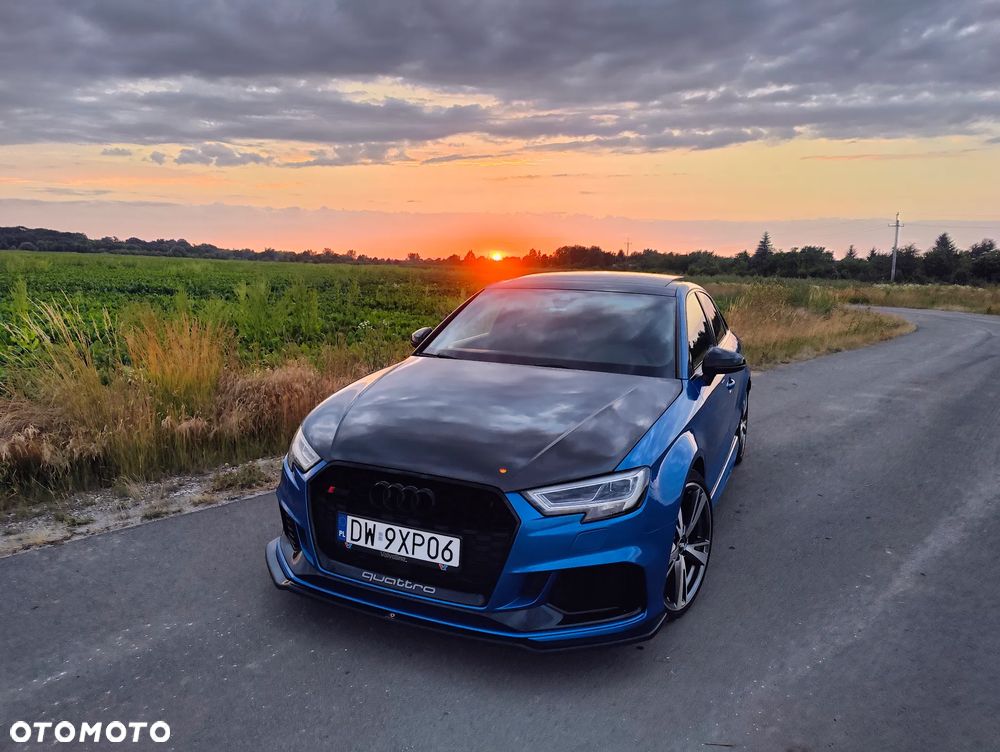 Audi RS3 Limousine - 2