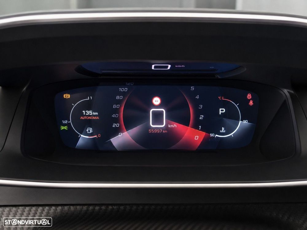 Peugeot 2008 1.2 PureTech Allure EAT8 - 24