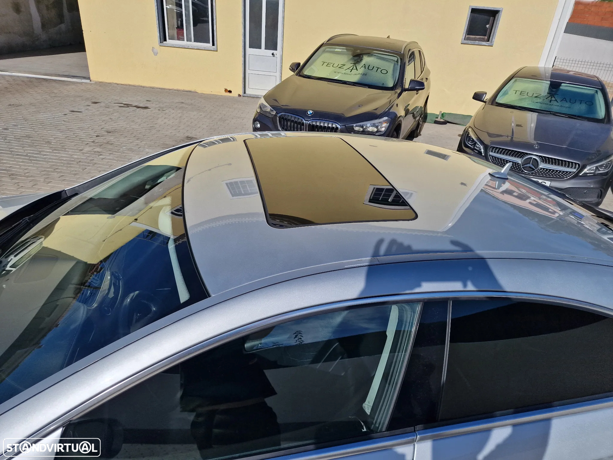 Mercedes-Benz 350 - 24