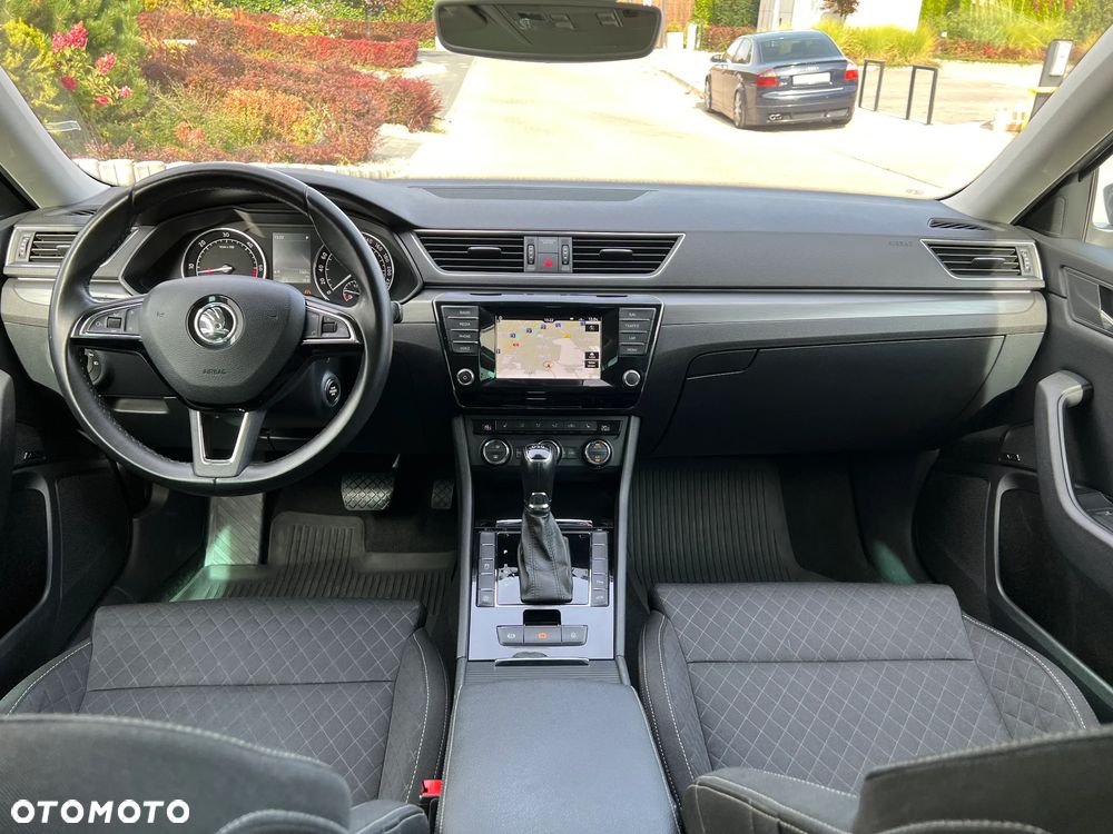 Skoda Superb 2.0 TDI Style DSG - 8