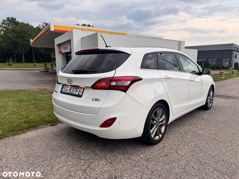 Hyundai i30 1.6 GDI Premium - 5