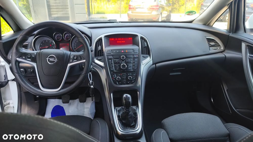 Opel Astra 1.6 T Sport - 16