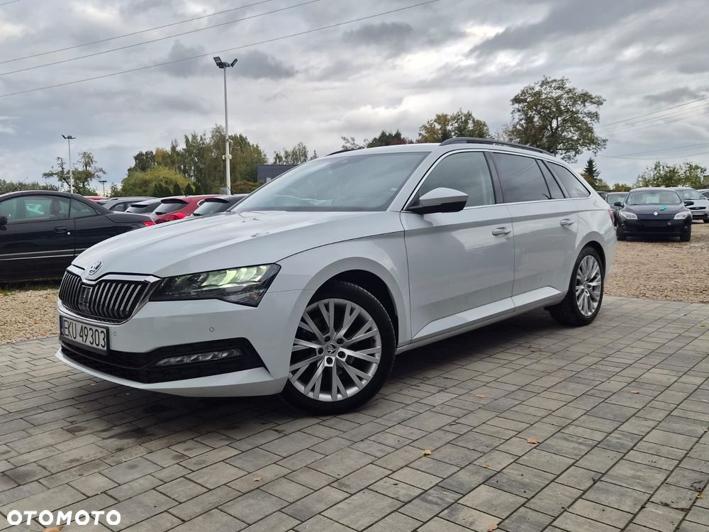 Skoda Superb 2022 photo 2