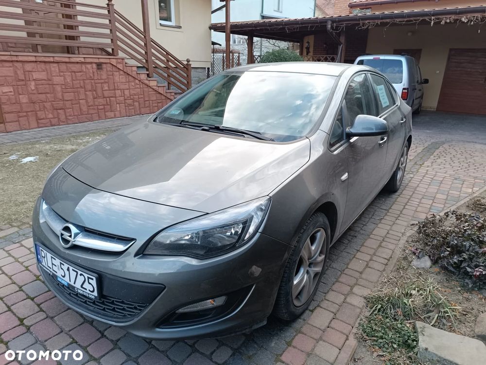 Opel Astra - 1