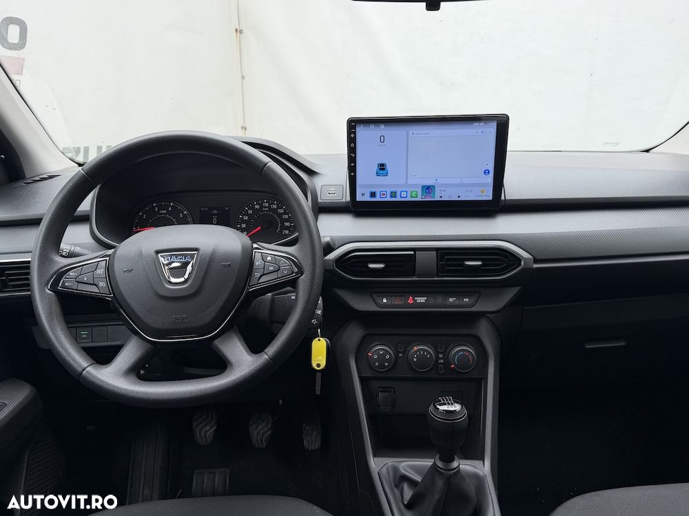 Dacia Sandero TCe 90 Essential - 13