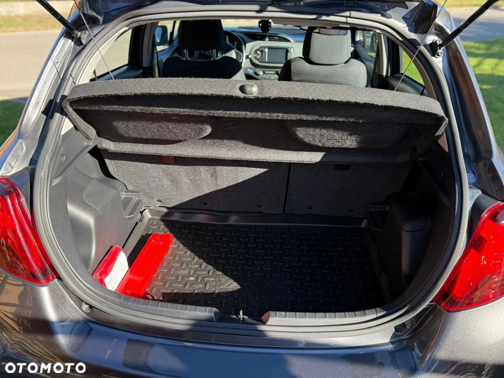 Toyota Yaris Hybrid 100 Premium EU6 - 5