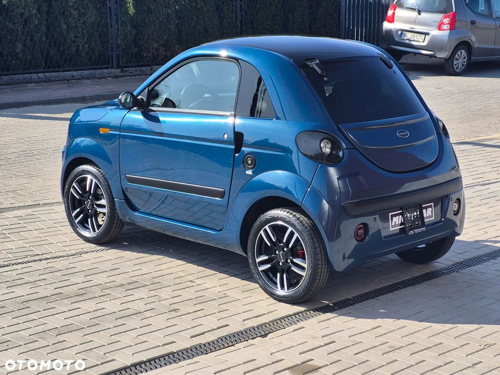 Microcar DUE - 22