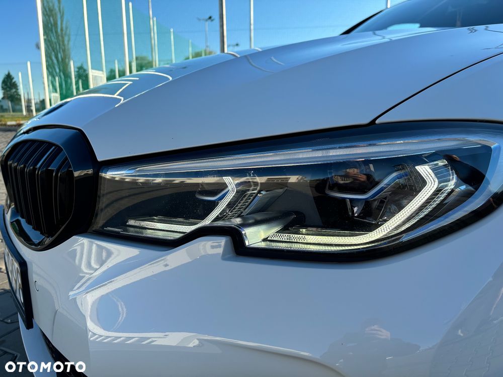 BMW Seria 3 318d M Sport - 11