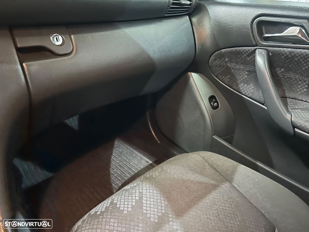 Mercedes-Benz C 180 K Avantgarde Aut. - 18