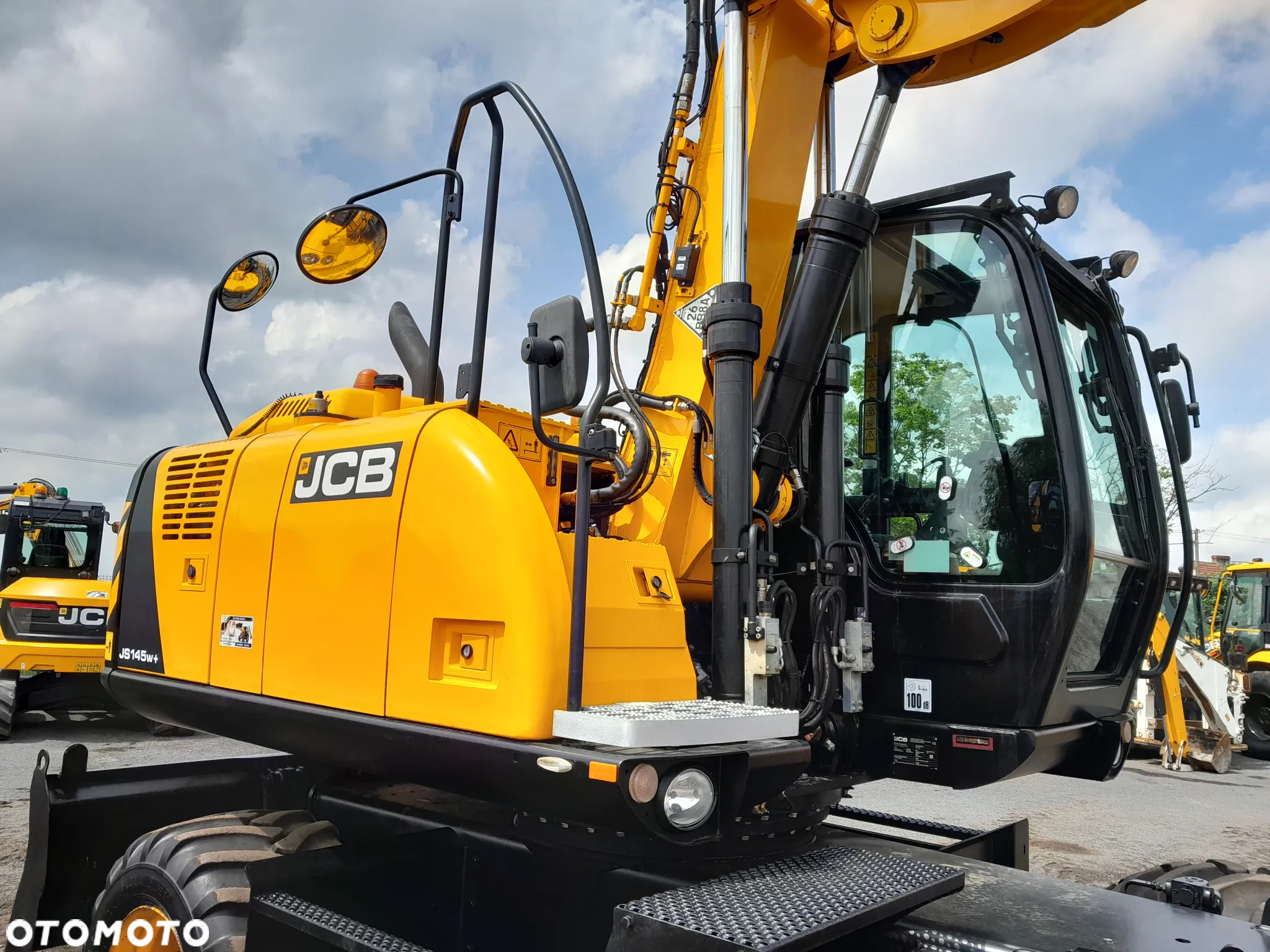 JCB JS145W - 10
