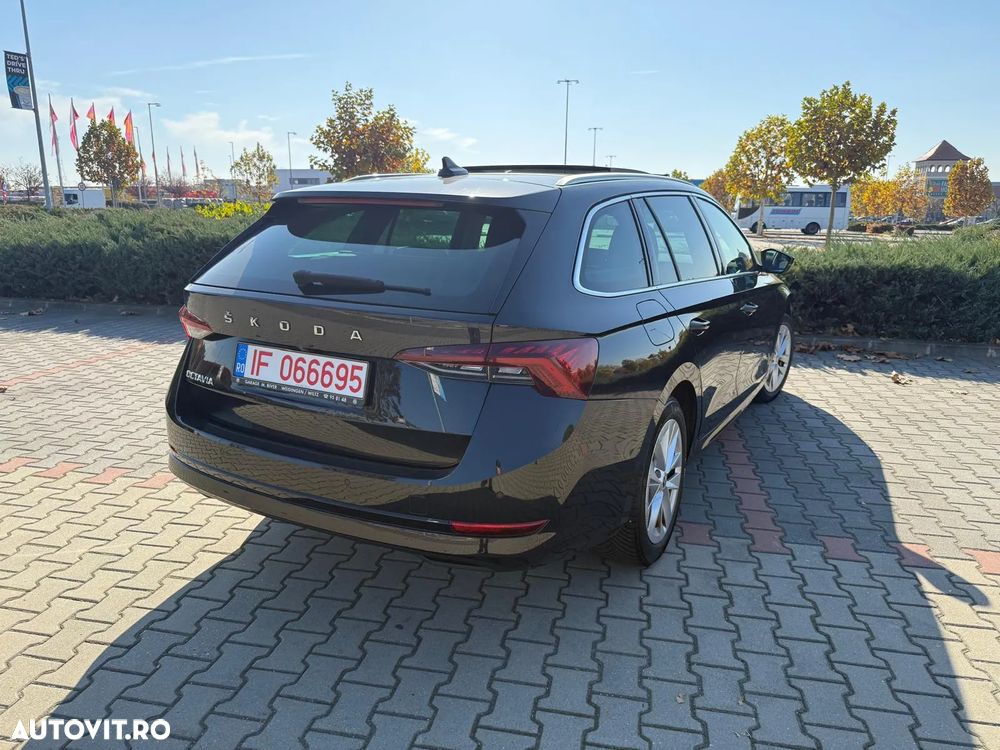 Skoda Octavia Combi 2.0 TDI DSG Style - 4