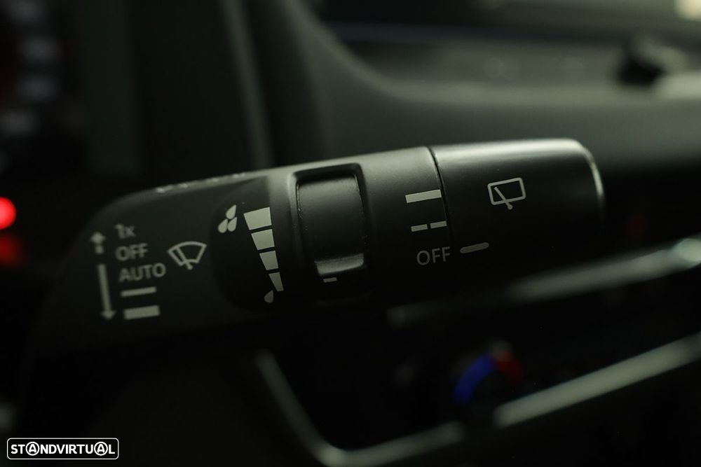 Nissan Qashqai 1.3 DIG-T N-Connecta LED Xtronic - 19